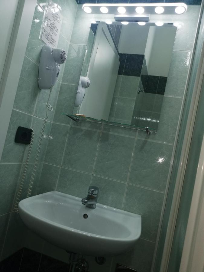 Miu Hotel Милан Экстерьер фото